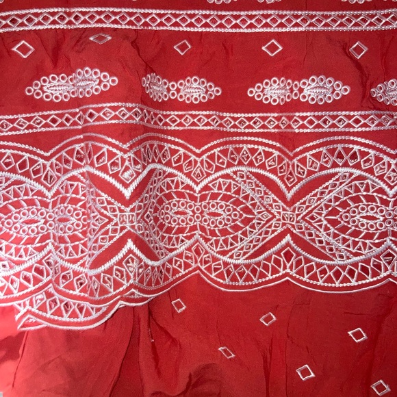 Chic Red Maxi Skirt with White Patterns - Picture 5 of 5